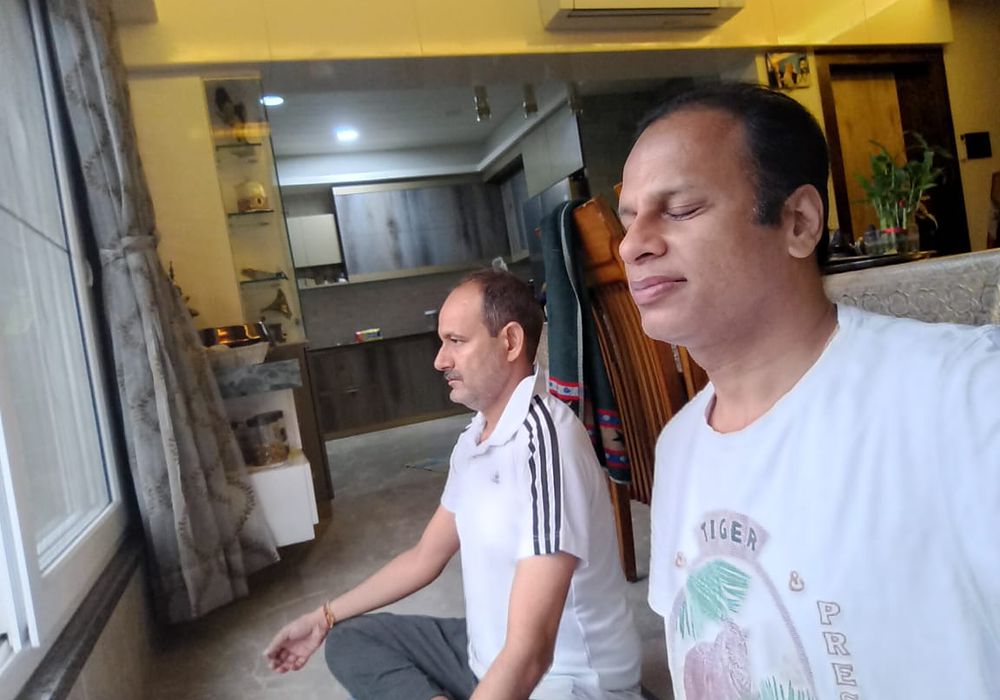 Vastu consultation with a client at their home